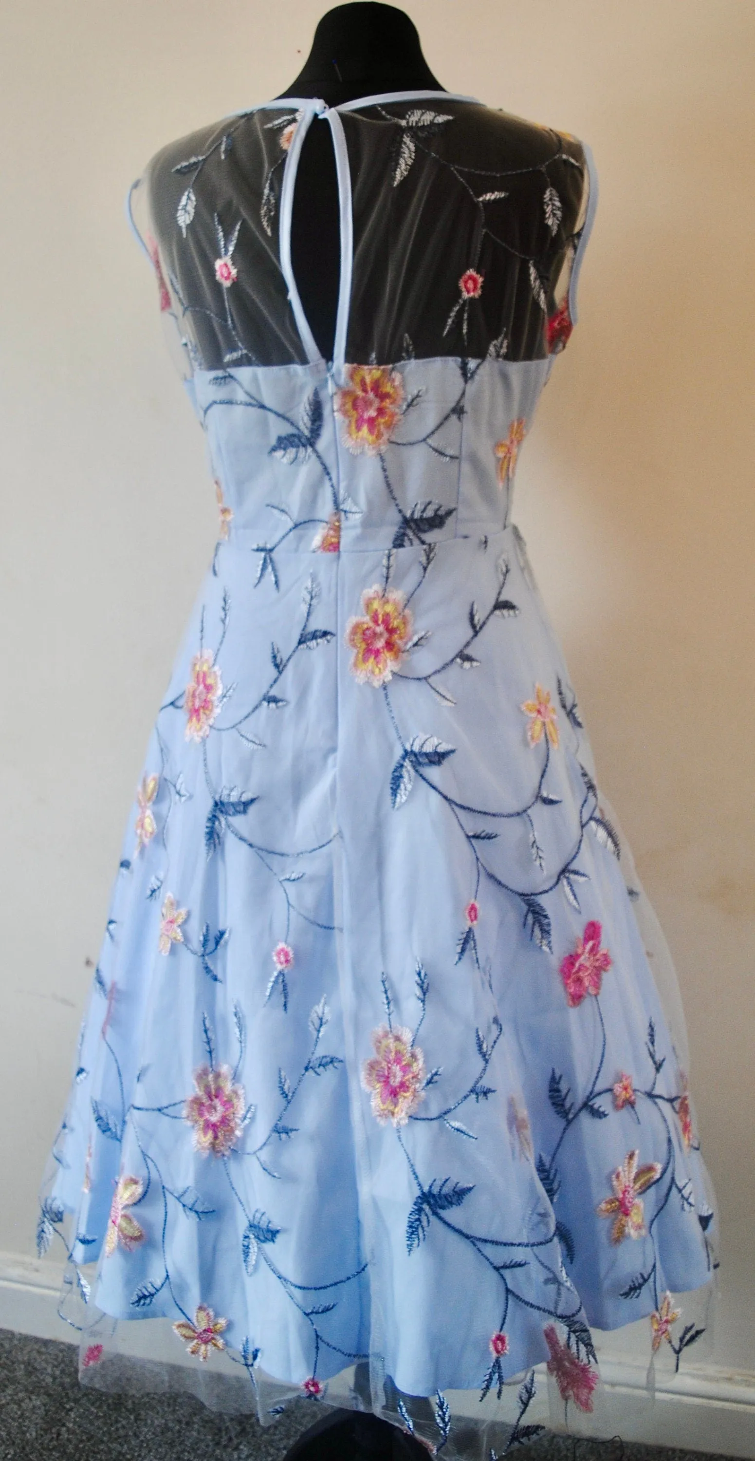 Embroidered Flower Tulle Dress - Medium