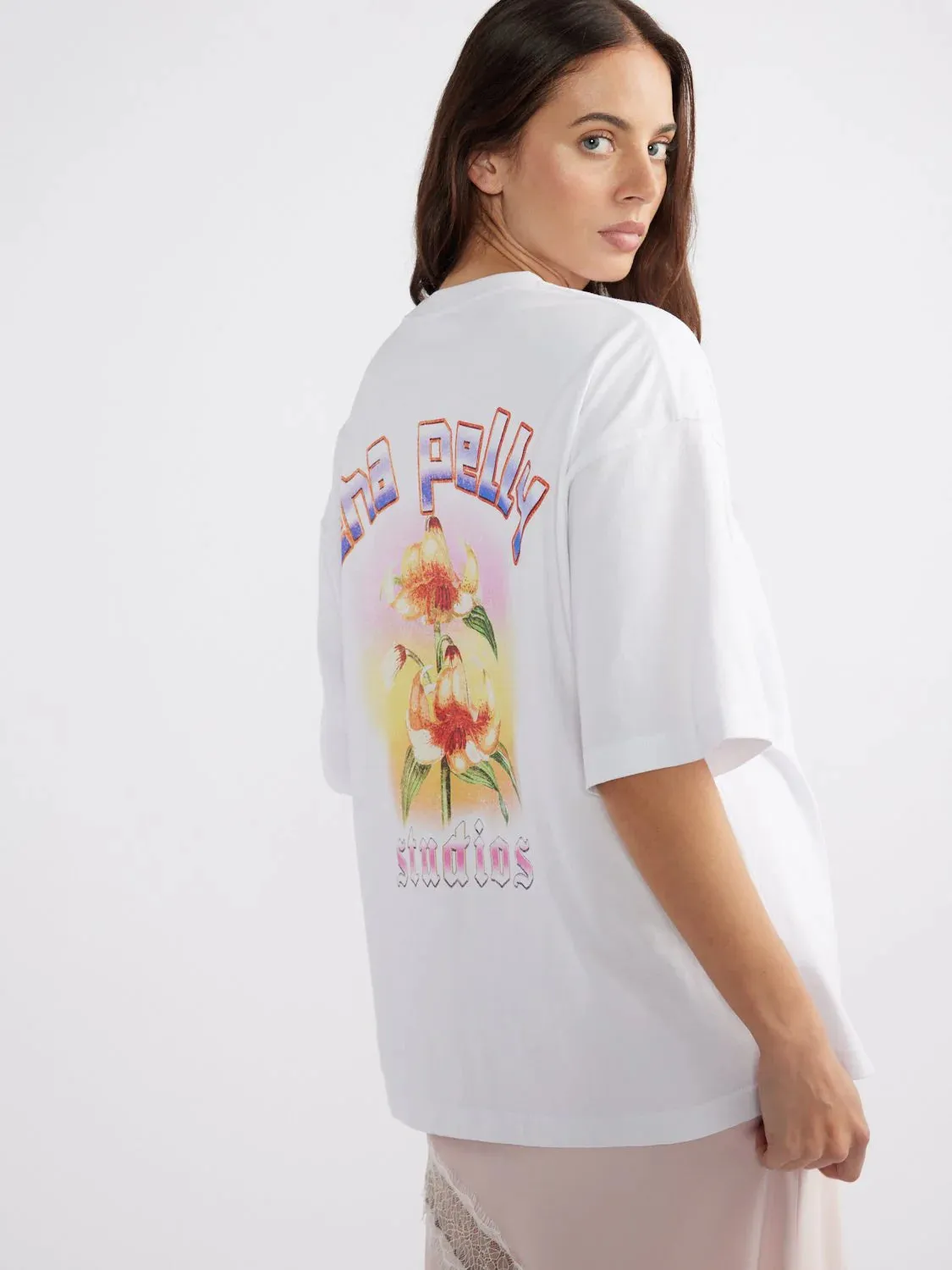 GOLDIE TEE