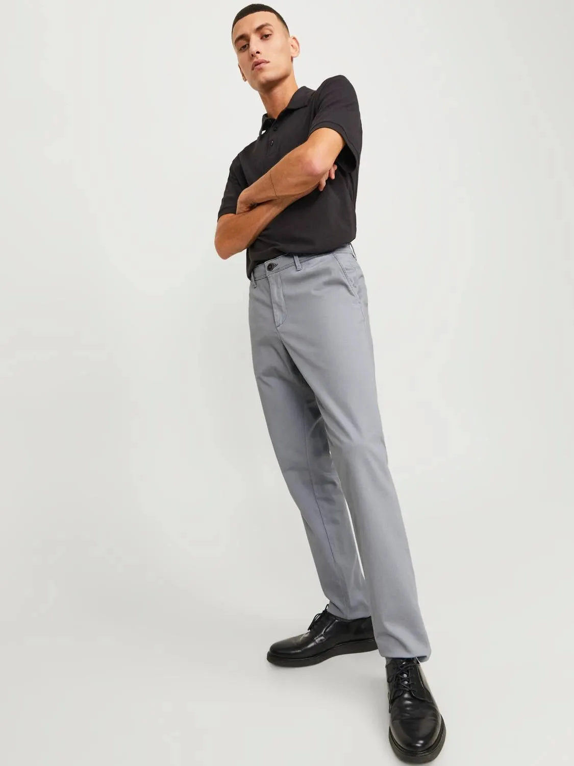 Jack & Jones Marco Slim Fit Low Rise Chino pants in LIGHT GREY